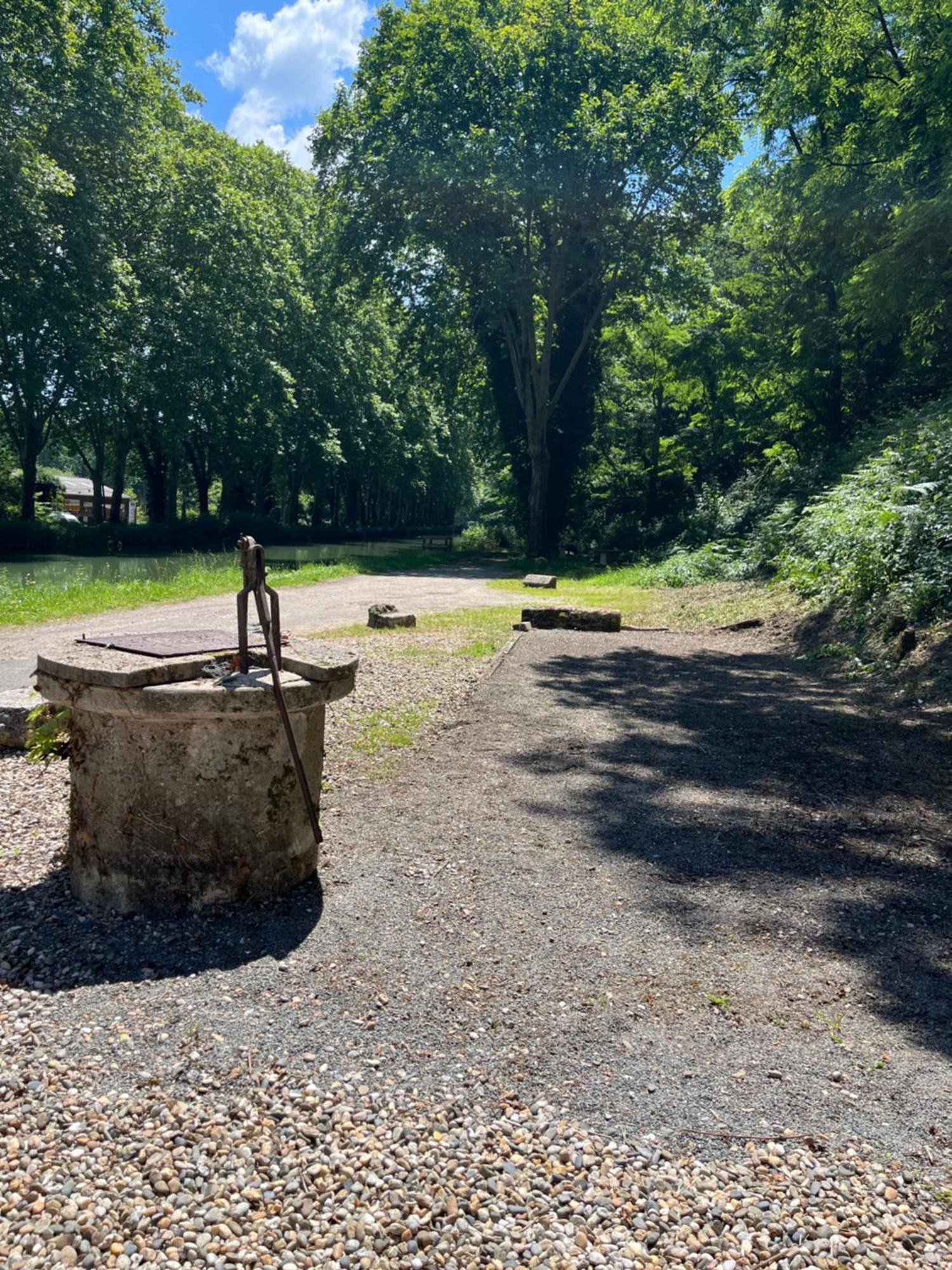 Gite Le Coup De Pompe Ecluse 47 Meilhan-sur-Garonne エクステリア 写真